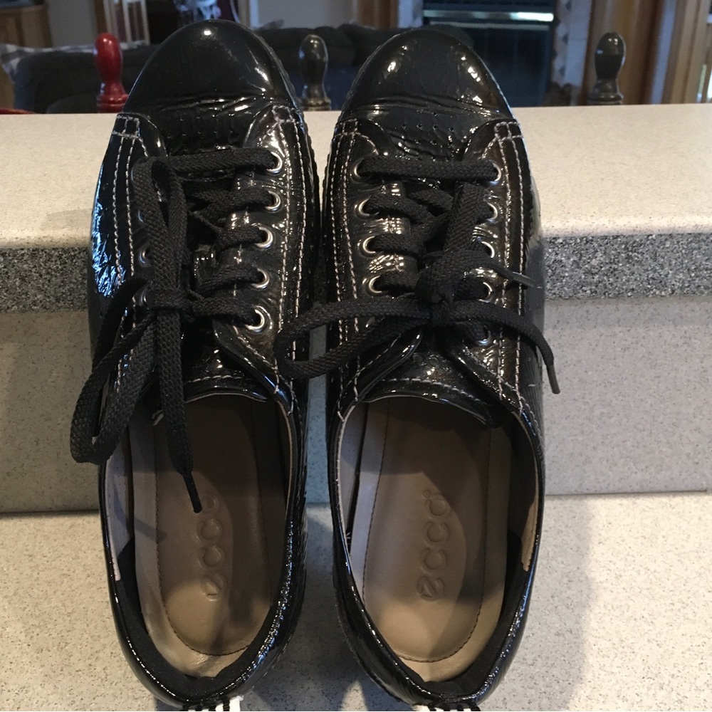 Women’s patent leather Ecco shoes